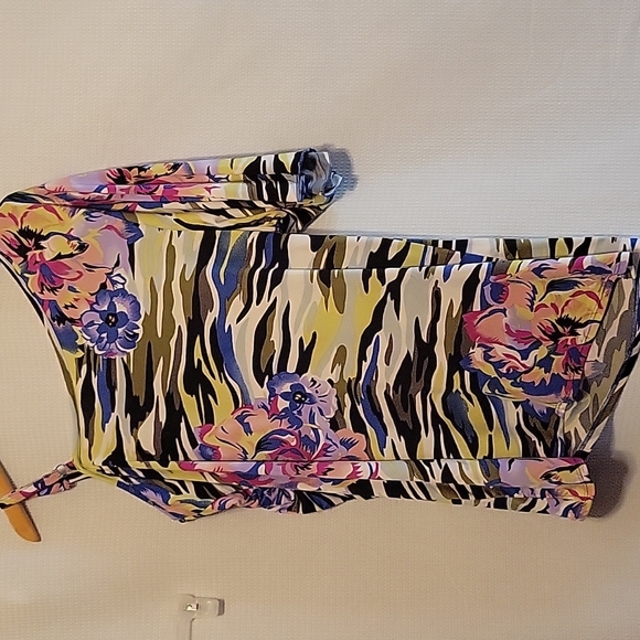 Avon One Sleeve Blouse - Picture 3 of 3